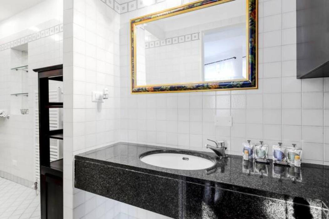Pagano & Cenacolo Bright *